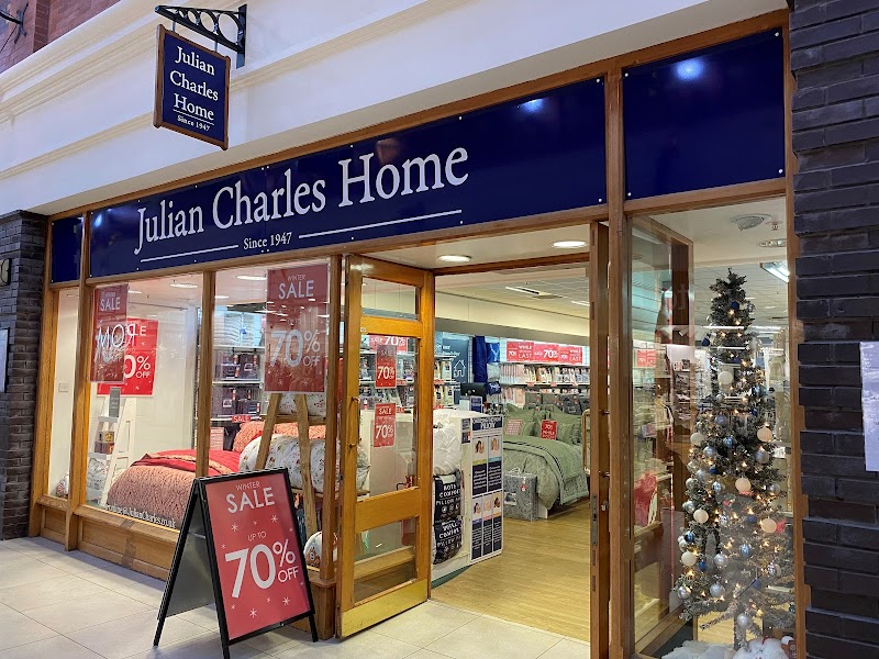Julian Charles - Llandudno photo 2