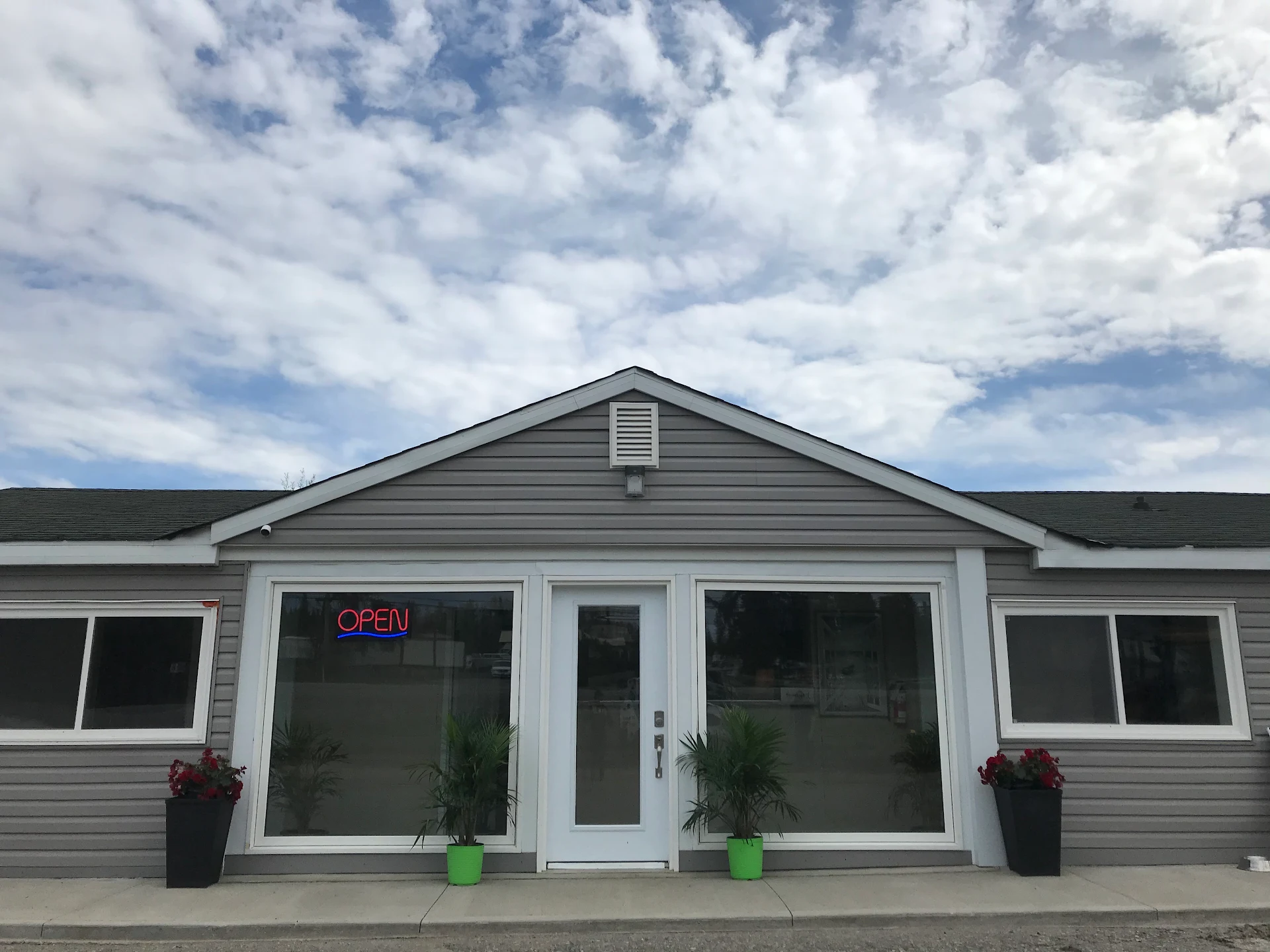 Timber Wolf Inn, Motel and Camping