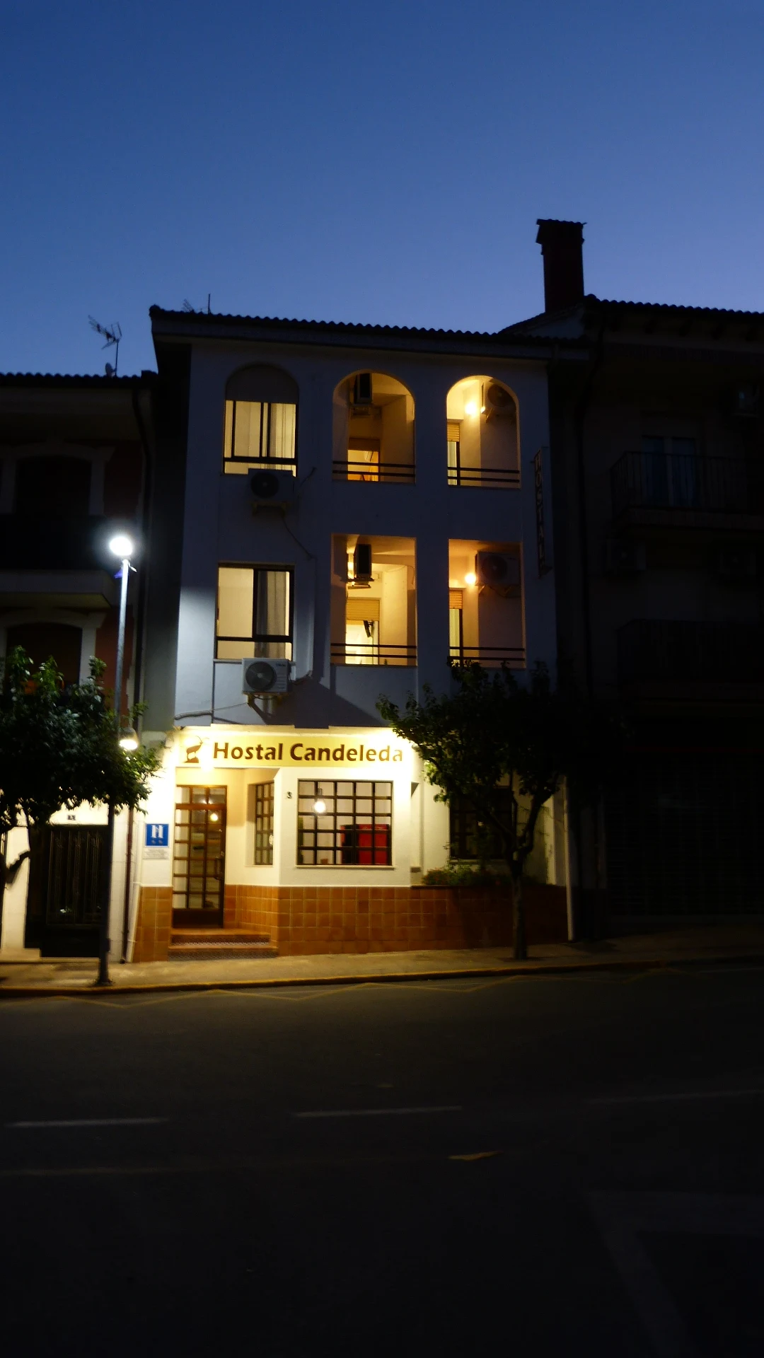 Hostal Candeleda
