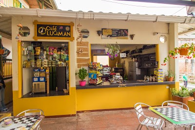Photos of Caf&eacute; Luqman