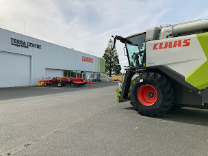 Photo n°1 de TERRA CENTRE - Groupe SAVAS à Henrichemont (Atelier de réparation de tracteurs)