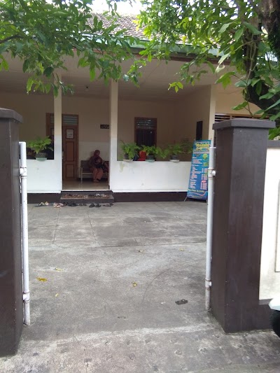 Photos of Dr. Sri Wajyono