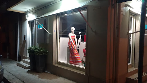 Intimus Abbigliamento Di Silvia Magrì - Italy