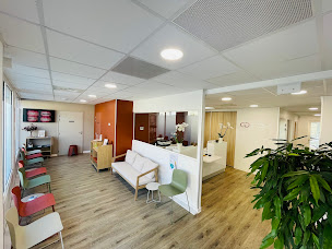 Photo n°7 de Dr Thomas BLANC - Dentiste Montpellier - Implants Dentaire - Parodontologie - Esthétique à Montpellier (Dentiste)