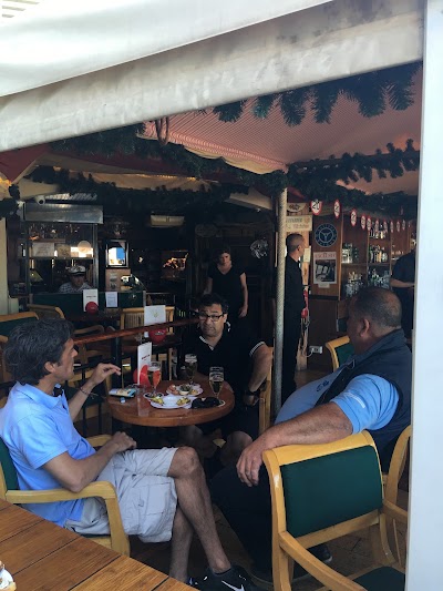 Photos of Gerhard's Caf&eacute;