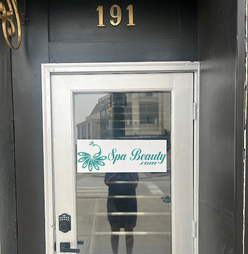 Peacock Spa Beauty - Thumbnail