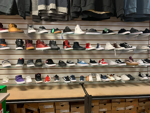 Hi Desert Shoes & Apparel Gallery - United States