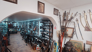 Photo n°22 de Comptoir Français de l'Arquebuserie à Évry-Grégy-sur-Yerre (Fabricant de couteaux)