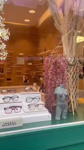 Comentarii opinii despre Le Salon Du Lunetier