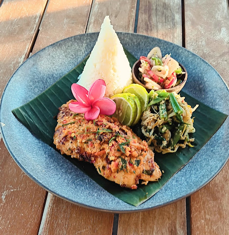 The Haystack Cafe by null