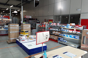 Photo n°3 de SCT - PERPIGNAN à Perpignan (Magasin de matériel de plomberie)