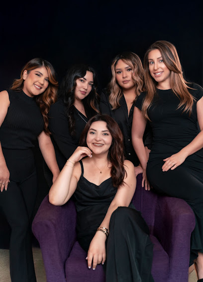 Foto de LE'BLISS HAIR & BEAUTY SALON