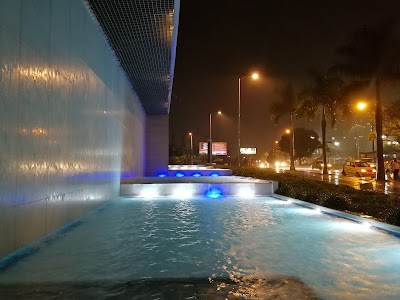 shopping-mall