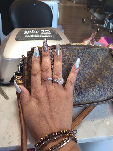 Haven Nail Studio - Visual