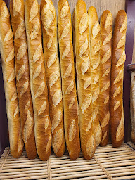 Photo n°13 de Boulangerie Pâtisserie Chocolaterie Le Fournil à Hennebont (Pâtisserie)