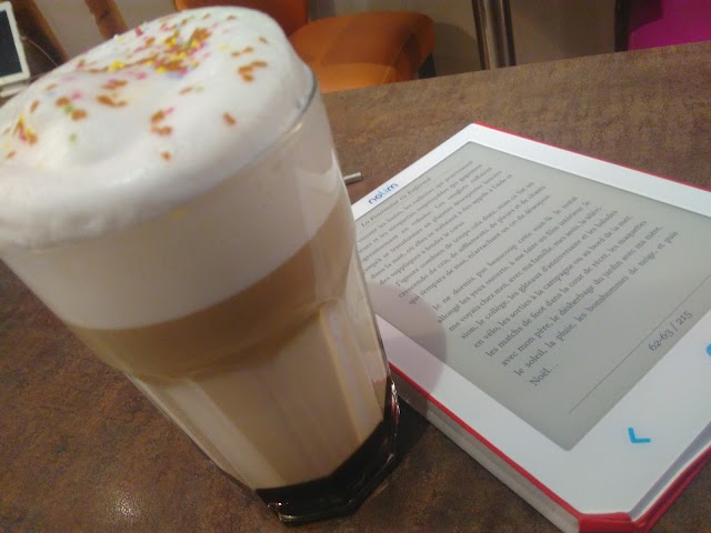COFFEE & MUFFIN