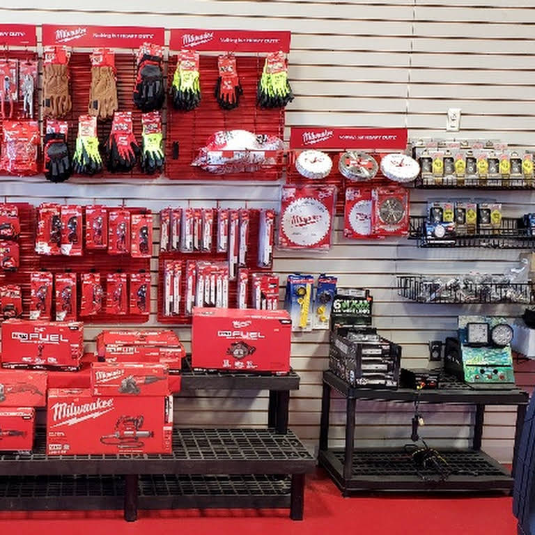 Buck's Auto Parts Auto Parts Store in Maniwaki