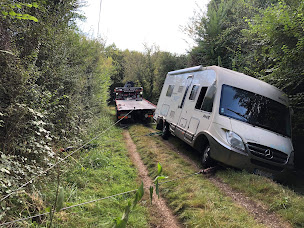 Photo n°7 de Garage Pineau Dépannage Voiture/Poids Lourd - Baugé en Anjou - EUROREPAR à Baugé-en-Anjou (Atelier de réparation pour poids lourds)
