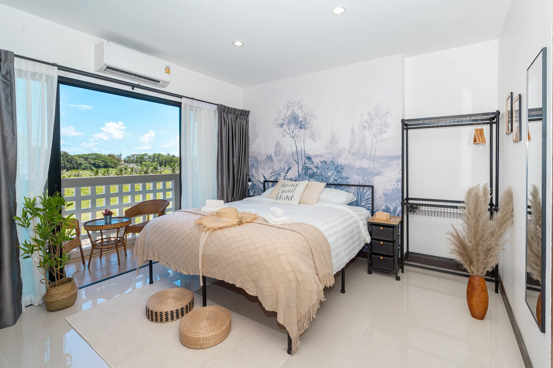 Mitsu Guesthouse