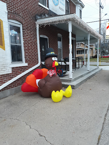 Frazier's Old Faithful Inn by null