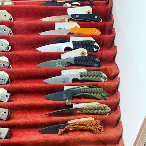 Grommet's Knife & Carry by null