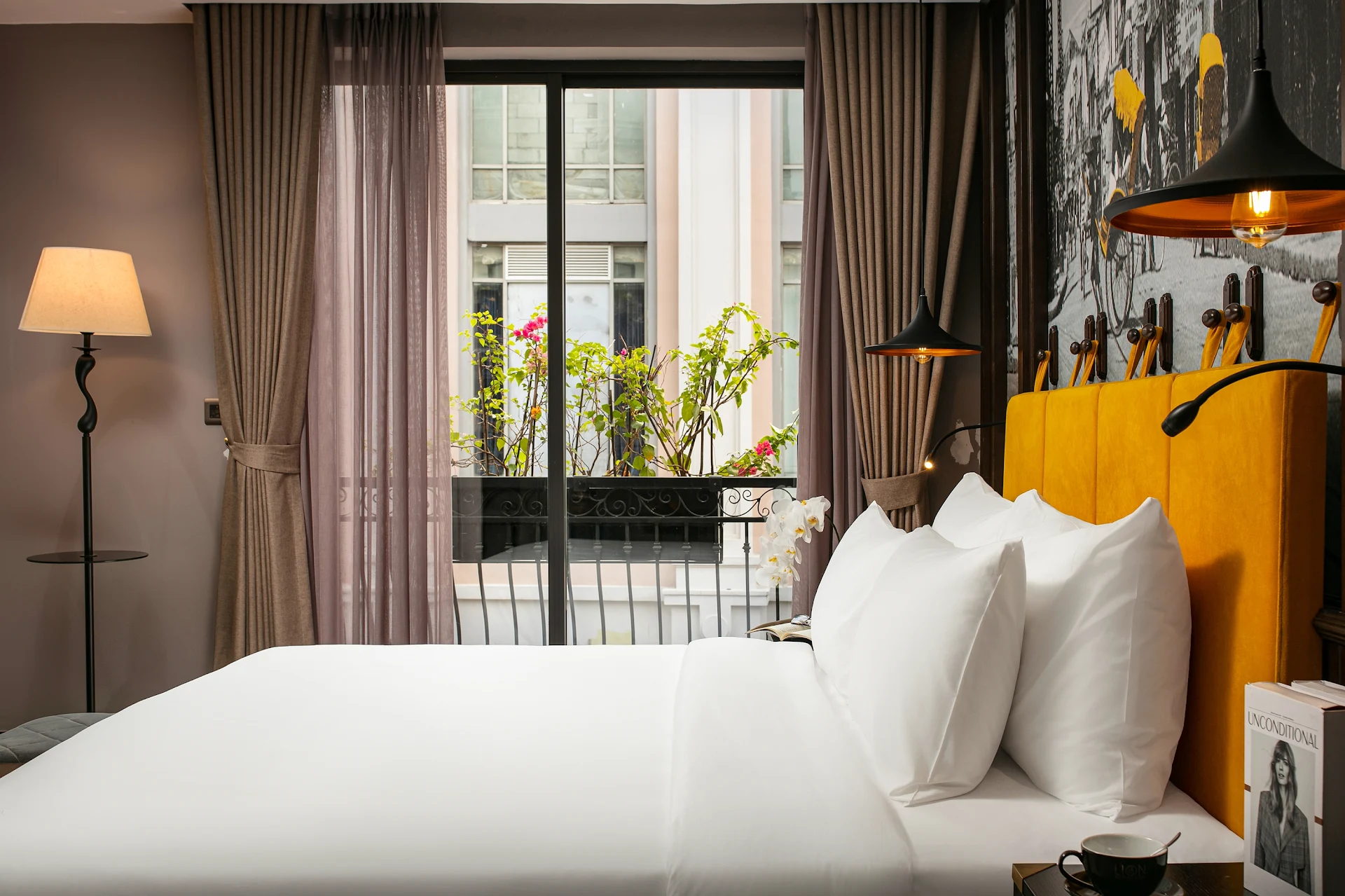 Westlake Lion Boutique Studio Hotel