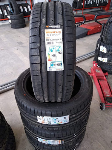 ΕΛΑΣΤΙΚΑ ΚΑΛΤΣΑΣ ΜΙΧΑΛΗΣ - Κατάστημα ελαστικών