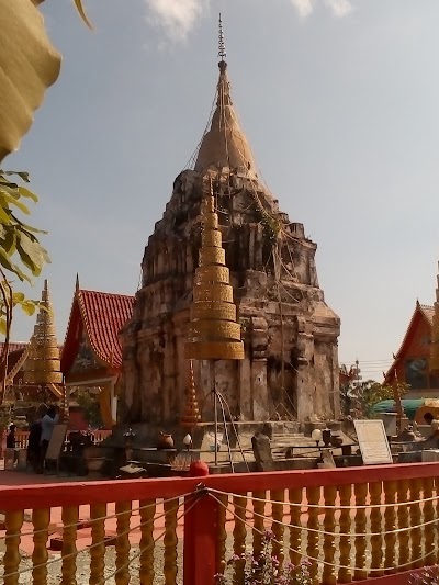 Photos of ທາດໂພ່ນ