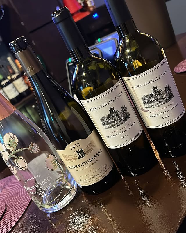 Lounge Lily - ラウンジ リリー-