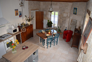 Photo n°4 de Les Gîtes du Grand Courdeault à Saint-Pierre-d'Amilly (Maison de vacances)