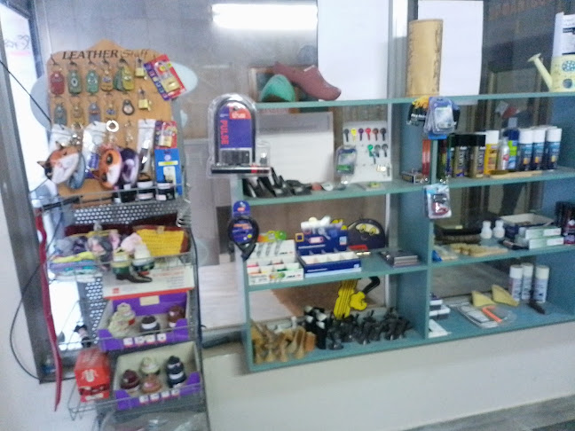 Σύγχρονο Τσαγκαράδικο Κλειδιά