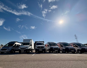 Photo n°25 de Point Loc by Ada | Location voiture et utilitaire Chanas à Chanas (Agence de location de fourgonnettes)