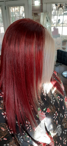 Deya’s Hair Lounge - Thumbnail