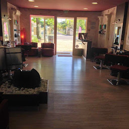 Photo n°33 de L’atelier de Val à Gujan-Mestras (Salon de coiffure)