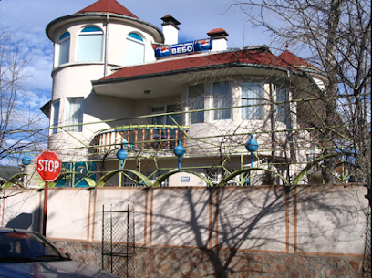 Стаи за нощувки "ЗАМЪКА ВЕБО"