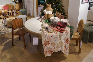 Photo n°60 de Maisons du Monde à La Roche-sur-Yon (Magasin de canapés)