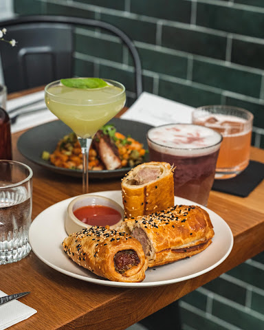 Isla & Co. - Williamsburg by null