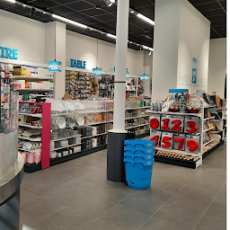 Photo n°3 de C'est deux euros Grenoble à Grenoble (Magasin discount)