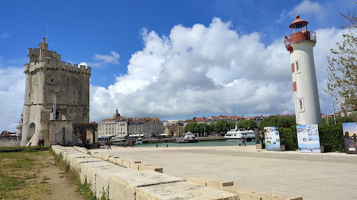 LES PHARES DE LA ROCHELLE-Phare d'alignement du Vieux-port - Thumbnail