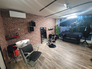 Photo n°2 de Tiago Coiffure à Saint-Pierre-des-Corps (Salon de coiffure)