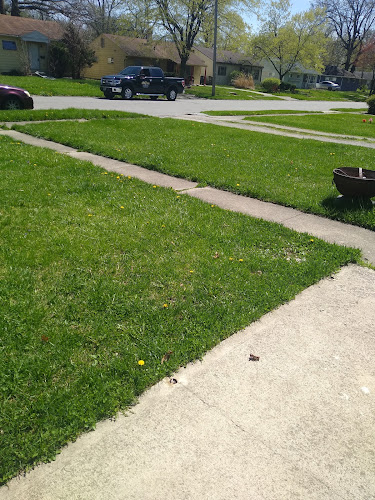 Hit'em Off Cuts & Lawn Care