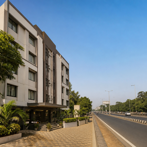 Looking for clean, comfortable and affordable stay options close to the highway? Choosing the rig… post image
