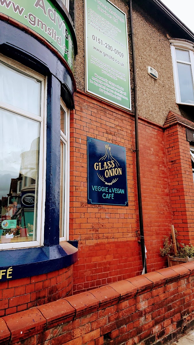 Glass Onion — photo 1