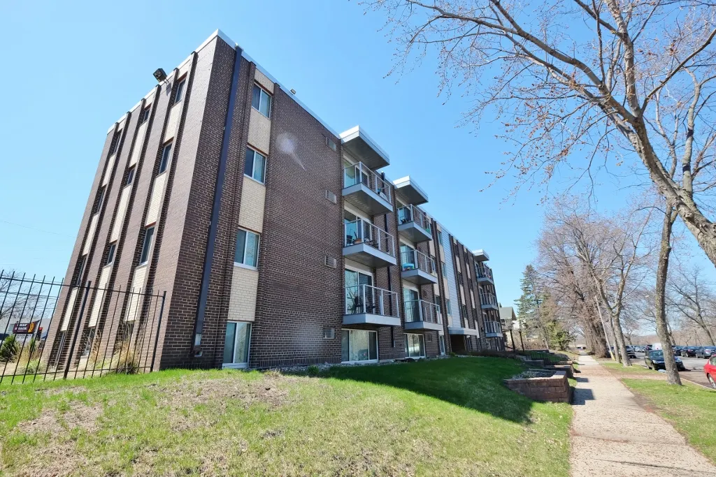 Riverside Flats