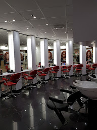 Photo n°1 de Salon Shampoo Saint-Egrève à Saint-Égrève (Salon de coiffure)