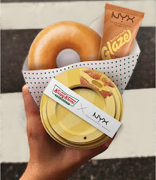 Photo n°4 de NYX Professional Makeup - Mon Grand Plaisir à Plaisir (Magasin de cosmétiques)