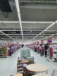 Photo n°10 de B&M à Corbeil-Essonnes (Magasin de jouets)