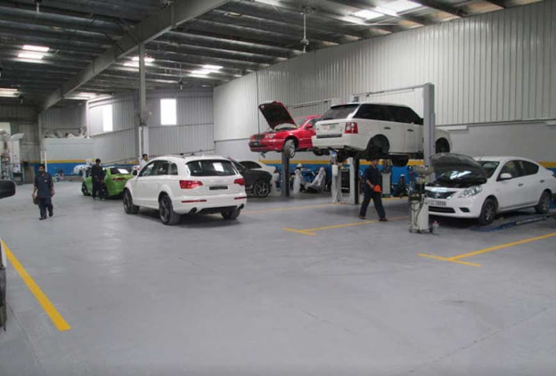 Ford Dealer Cannock - Golds Garage Ford photo 3