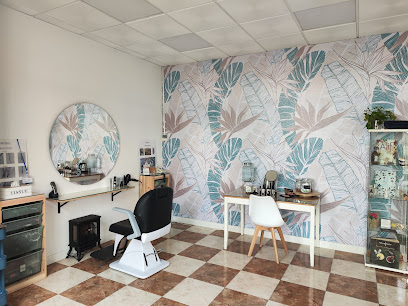 Peluquería curly Salón de belleza natural ecológico y orgánica Leganés .TC