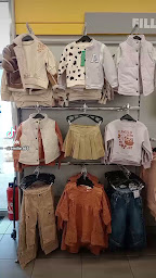 Photo n°2 de Zeeman Villefranche-sur-Saone route de Frans à Villefranche-sur-Saône (Magasin de vêtements)